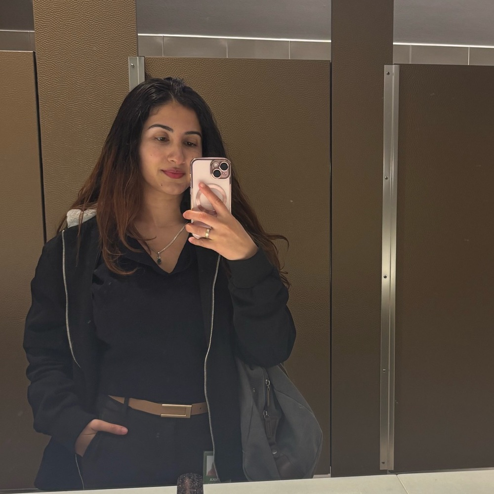 Meet your Posher, Venika